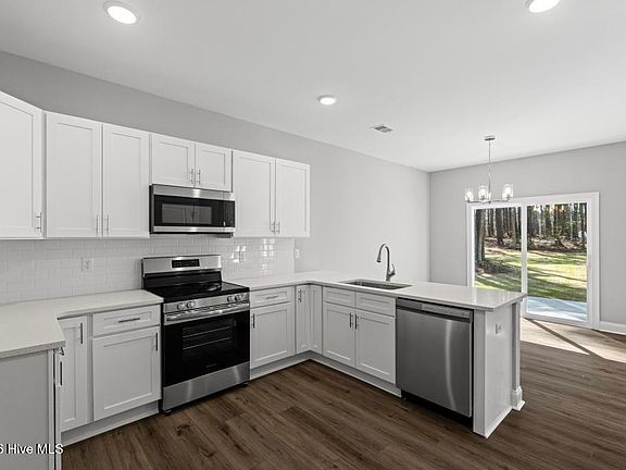 3rd image of 2080 Page Road