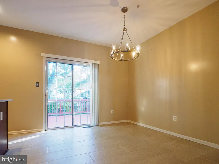 18017 Calabar Dr — Photo 6