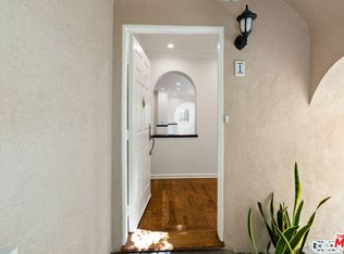 910 N Alfred St APT 1, Los Angeles, CA 90069