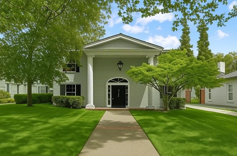 1st image of 1419 11th Ave
