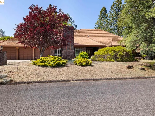21686 Apple Hill Dr, Sonora, CA 95370