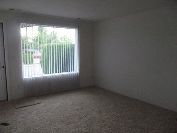 5th image of 2313 W Sylvester St APT A3