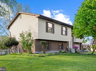316 Sarhelm Rd, Harrisburg, PA 17112