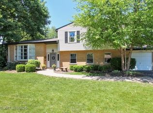 1344 E Joan Dr, Palatine, IL 60074