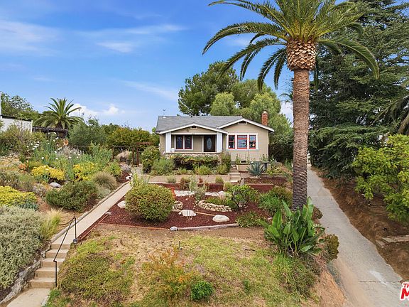 2nd image of 1842 Phillips Way
