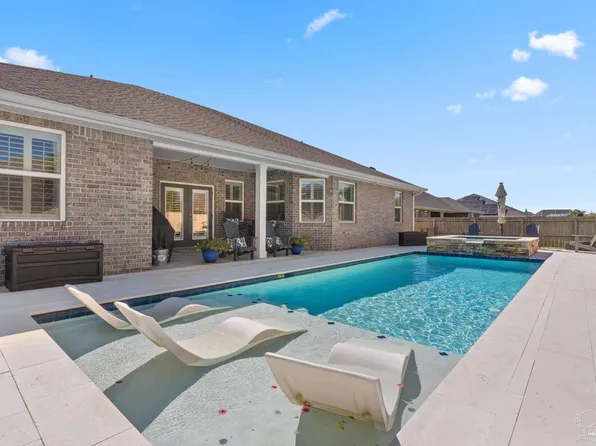 3570 Pelican Bay Cir, Gulf Breeze, FL 32563