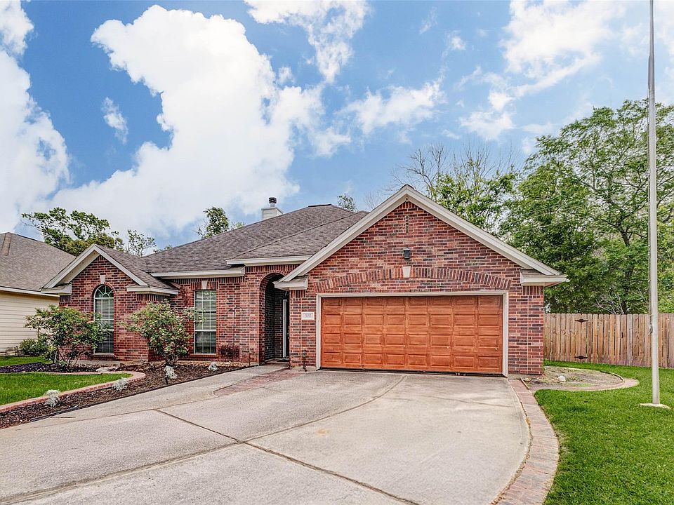 1st image of 302 Dock Ct