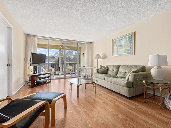 3rd image of 2012 S Federal Hwy APT F402