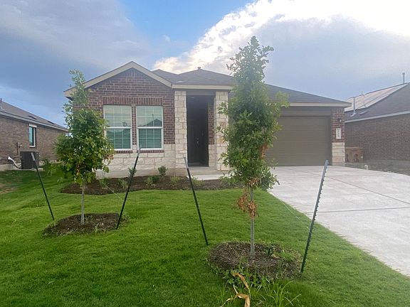2nd image of 333 Escondido Cir