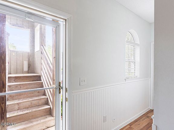 5th image of 729 Bragg Drive Apt A