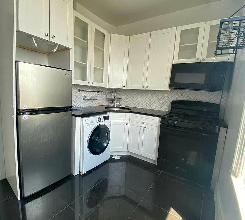 1st image of 698 Willoughby Ave #19A