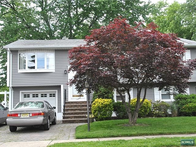 2nd image of 12 Cole Ct