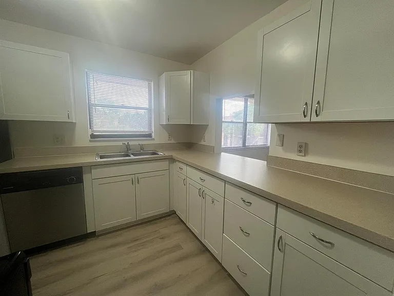 5975 Forest Hill Blvd #201 — Photo 3