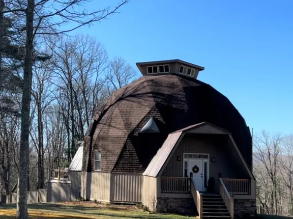 226 Twin Oaks Lane Flt, Ikes Fork, WV 24845