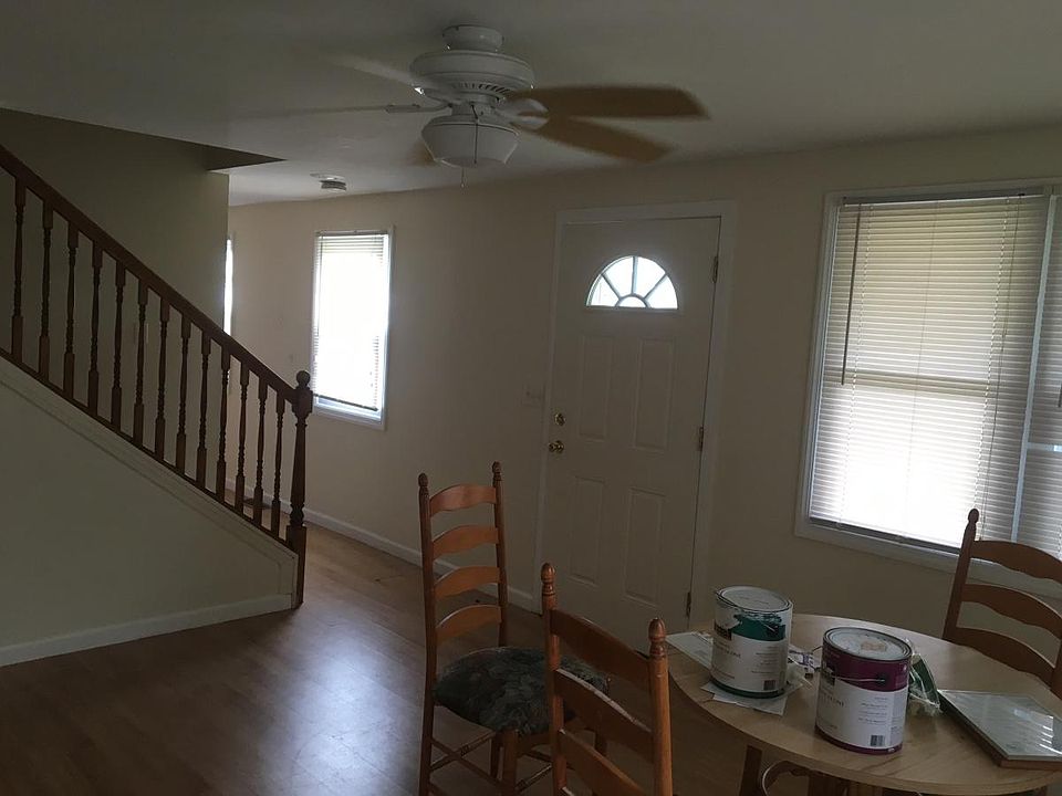 Family/dining room