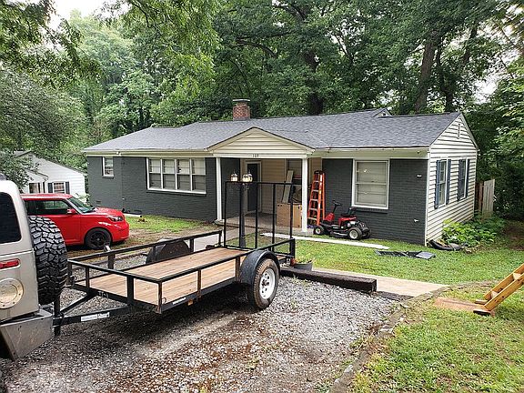 3rd image of 109 Tanglewylde Dr