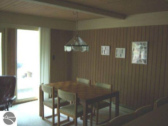 5th image of 3406 Josef Strasse