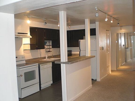 4th image of 1243 N Gaylord St APT 403