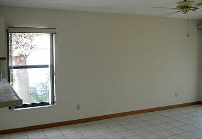 3rd image of 6750 Us 27 APT C21