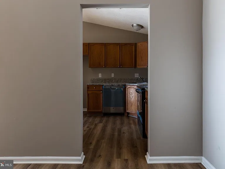129 Brookland Ter #12 — Photo 11