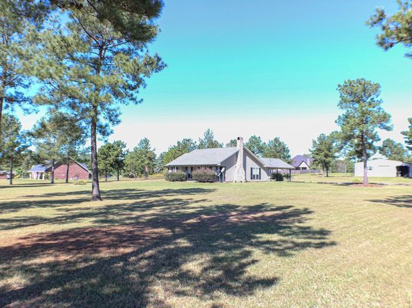 110 Lacey Ln