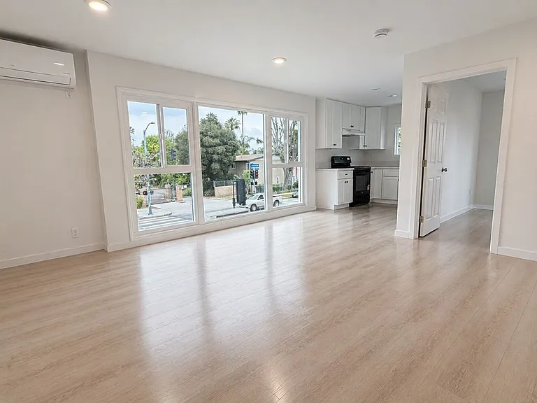 5000 W Coliseum St — Photo 9