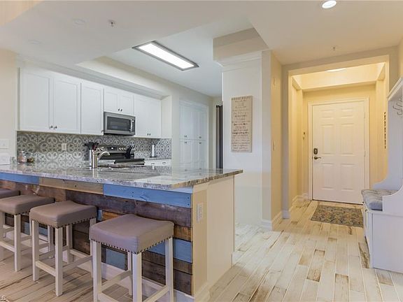 2nd image of 4620 Turnberry Lake Dr Unit 104