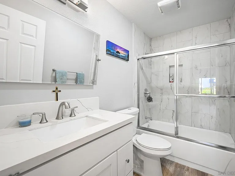 8324 Regents Rd #1G — Photo 11