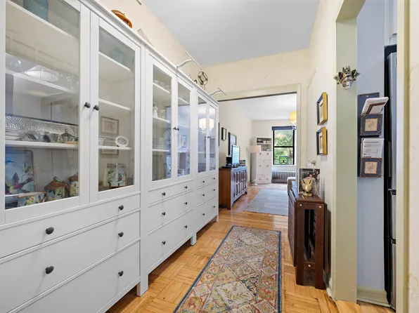 1175 Anderson Avenue image 3 of 6