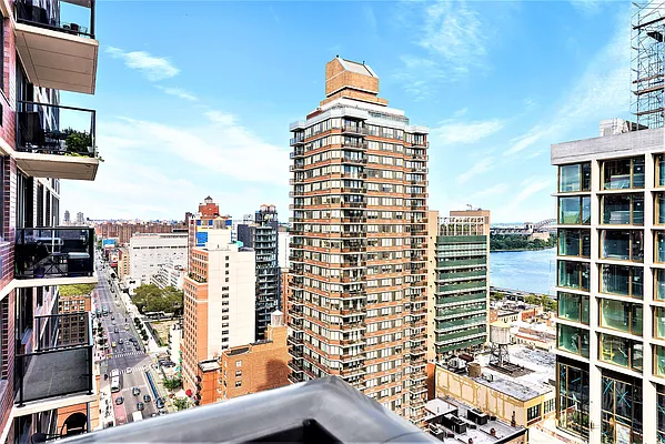 Sold by Compass | media 3