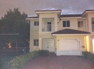 5701 SW 162nd Ct, Miami, FL 33193