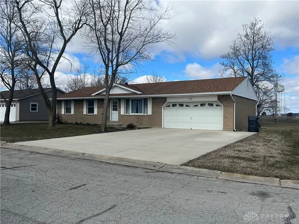 713 Lynwood Ct, Union City, OH 45390