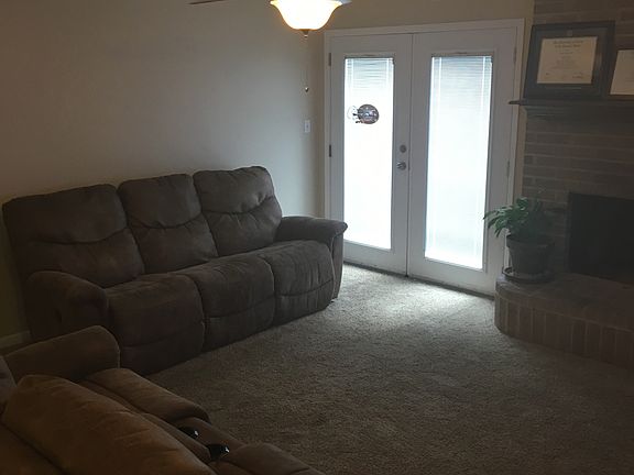 3rd image of 520 Cabana Dr