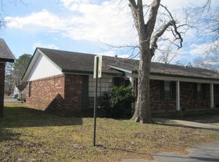 303 Marietta St, Glennville, GA 30427