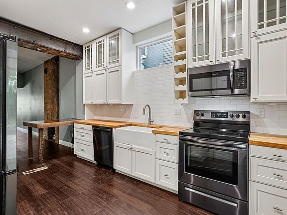 38-web-or-mls-E 9th St-S0910-020