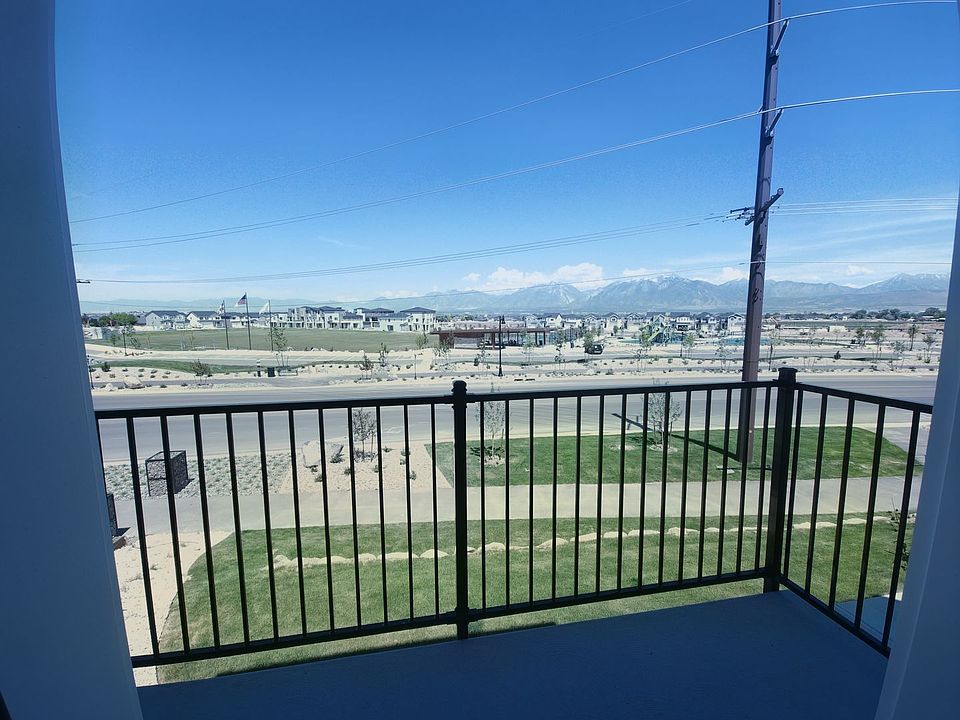 1st image of 12778 S Pinnacle Peak Ln #F201