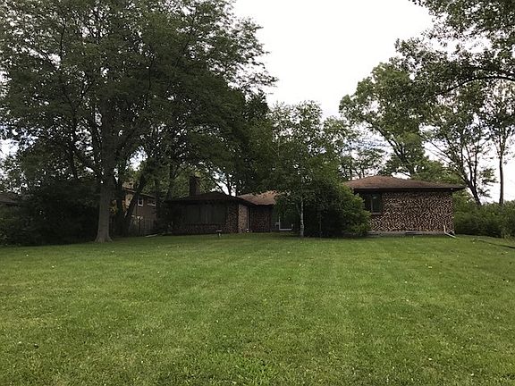 5th image of 3475 Whirlaway Dr