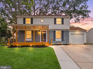 106 Lakeside Dr, Glassboro, NJ 08028