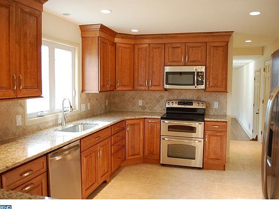 2nd image of 2217 Pennington Dr