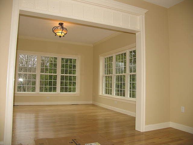 2nd image of 139 North St