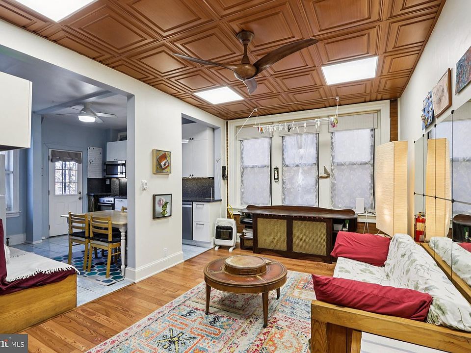 1st image of 1003 S 46th St #4