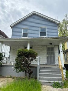 826 Whitcomb Rd, Cleveland, OH, 44110