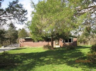 509 Walnut Ridge Dr, Cedar Hill, MO 63016