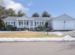 63 Brookstone Dr, Bridgewater, MA 02324