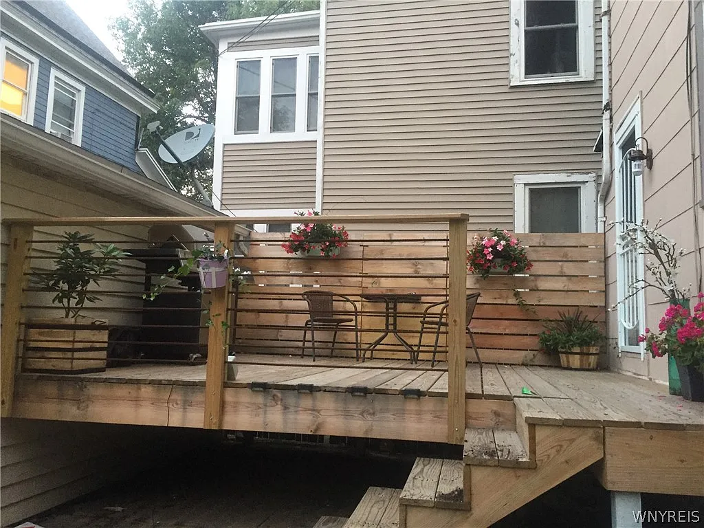 4 bed, 3.5 bath, 1982 sqft, $4,500 — Photo 3