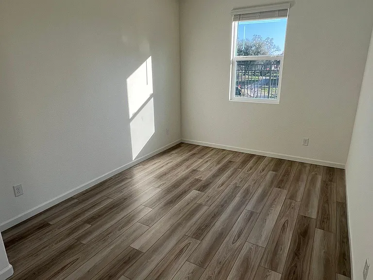 7990 Cobb St — Photo 17