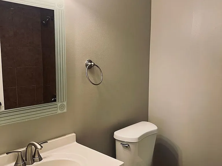 5783 McPherson Ave. — Photo 22