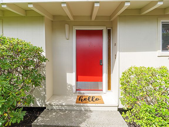 3rd image of 50 Porto Bello Dr