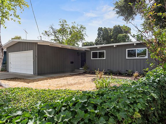 2nd image of 24 Lorelei Ln