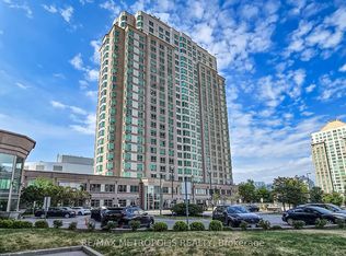 1 Lee Centre Dr #2210, Toronto, ON M1H 3J2